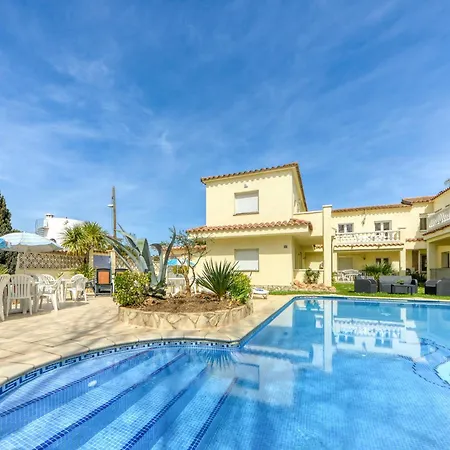 Muga-10 By Interhome